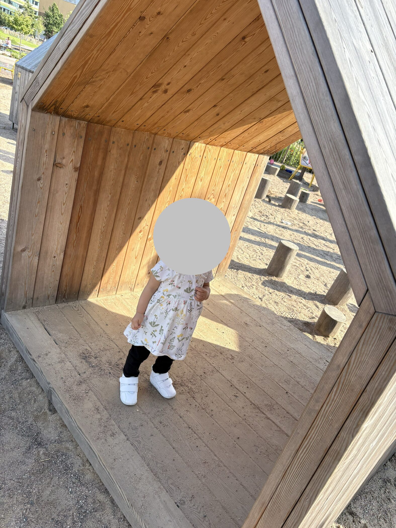 ヘルシンキ中央図書館の外の公園