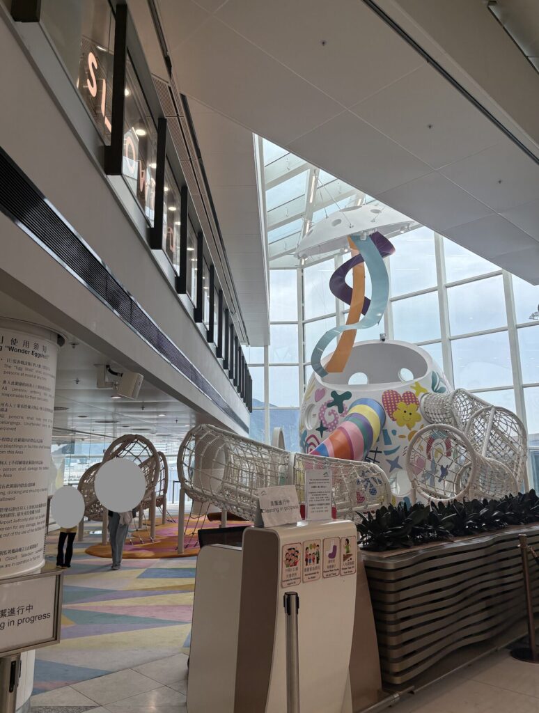 香港国際空港のキッズスペース（6〜12歳が対象）